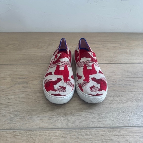 Rothy Rothy\'s The Kid Red Llama Camo Slip On Comfort Sneaker Unisex Size 4